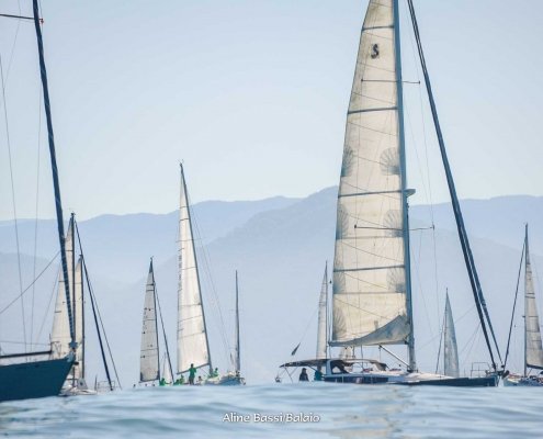 Regata Ubatuba-Ilhabela 2022. Foto: Aline Bassi/Balaio